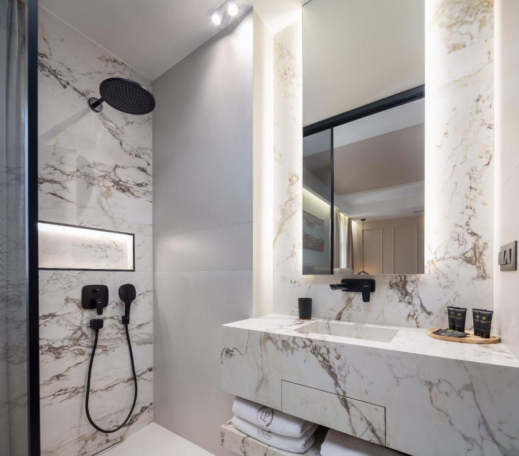 Luxury Rooms Le Prestige Few Minutes From Split'S Iconic Waterfront Esterno foto