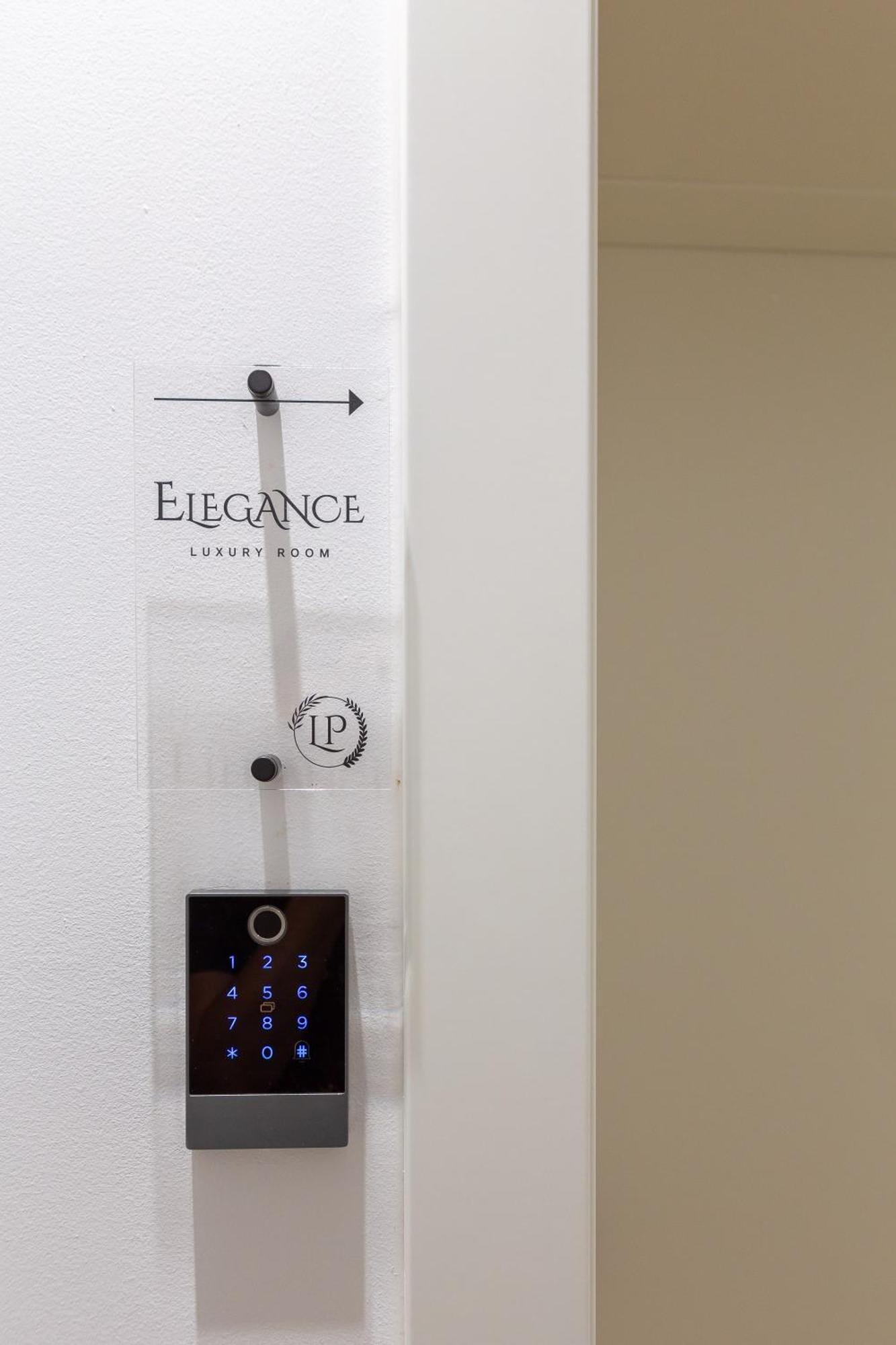 Luxury Rooms Le Prestige Few Minutes From Split'S Iconic Waterfront Esterno foto